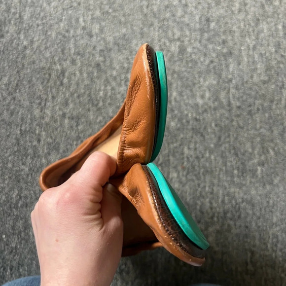Tieks Tan Flats, size 7 - Picture 4 of 7